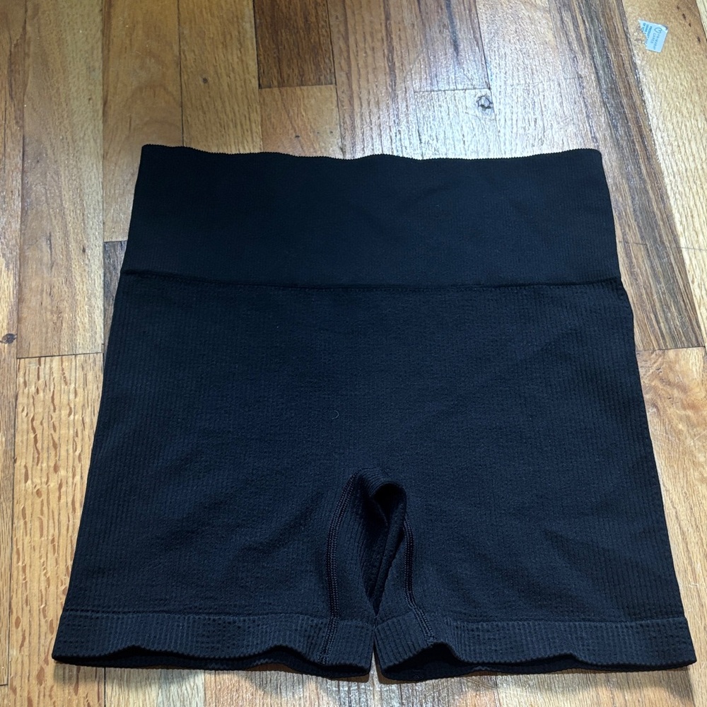 Colsie Black Women's Bike Shorts